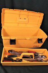 Flambeau Tool Box With Lift Out Tray And Tools  (73)