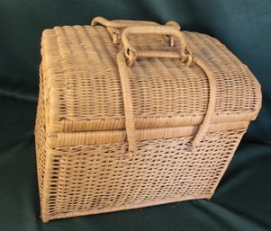 Antique Wicker Picnic Basket, 14.5'x 10'x 12'H   (76)
