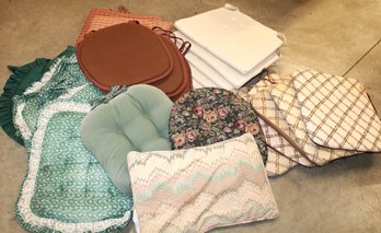 23 Seat Cushions From Auction Gallery Seating  (95)