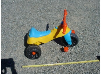 Fisher Price Riding Toy, 30'  (265)