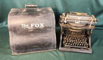 The Fox Typewriter Co.  Antique Typewriter And Lid (missing Base)(435)