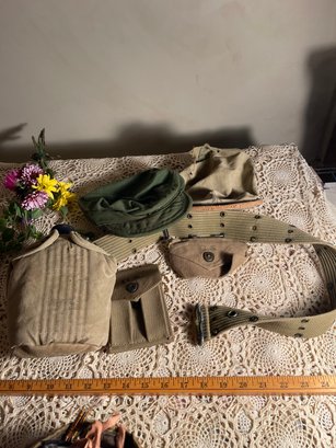 WW2 Belt Canteen Hats And Rounds Clip Holder