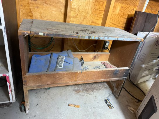 Wood Bench / Open Toolbox