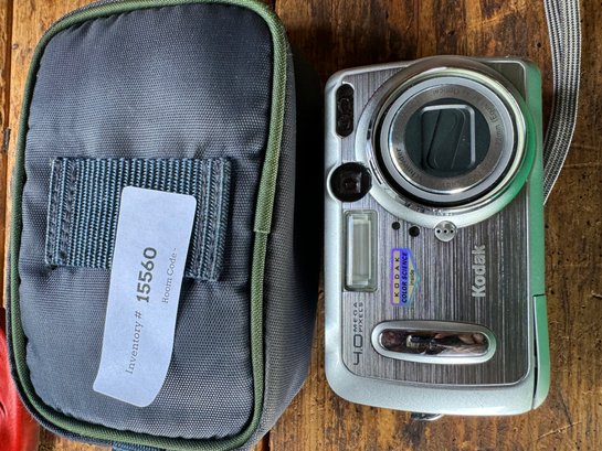 Kodak Easy Share Camera And Case