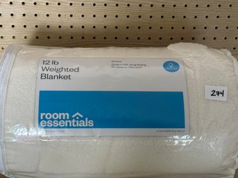 12 Pound Weighted Blanket - New In Package - Room Essentials (274)