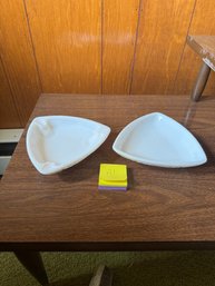 Pair Of 2 Vintage Milk Glass Ashtrays