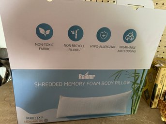 Rainmr Body Pillow New In Box