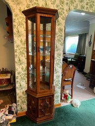 Beautiful Vintage China Cabinet