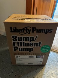 Brand NEW In Box Sump Pump - Submersible Model 257