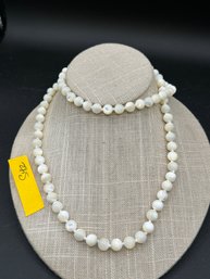 GORGEOUS Mother Of Pearl Beaded Vintage Necklace