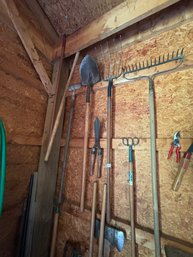 Mixed Lot Of Yard Implements/tool