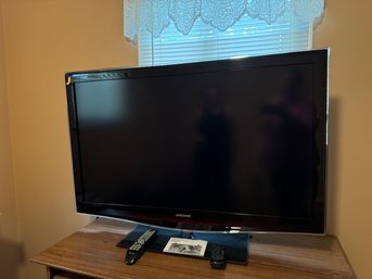 Working 46 Flat Screen Vizio Television