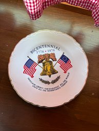 Vintage Bicentennial Plate