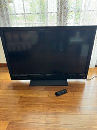 Vizio Flat Screen TV With Remote