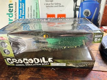 R/C Crocodile Simulation Boat - New In Package!