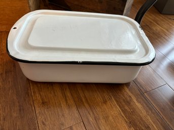 White Enamel Pan