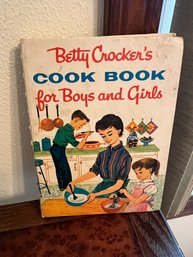 Vintage Betty Crocker Cook Book For Boys And Girls