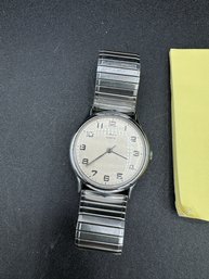 Vintage Timex Quartz Mens Watch