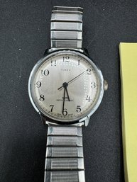 Vintage Timex Great Britain Water Resistant Watch