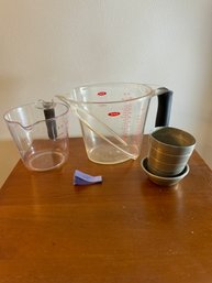 Measuring Cup Lot