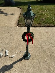 Miniature Light Pole And Wreath