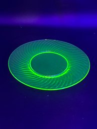 Vintage Green Uranium / Vaseline Glass Anchor Hocking Spiral Plate