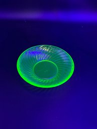 Vintage Green Uranium / Vaseline Glass Anchor Hocking Spiral Saucer