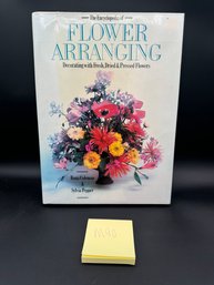 Large Vintage Flower Arranging Coffee Table Book