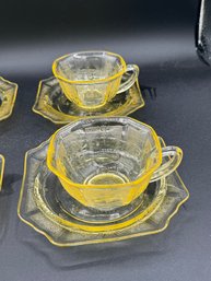 Lot Of Four Anchor Hocking Princess Yellow Depression Glass Cup And Saucers