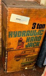 3 Ton Hydraulic Hand Jack (15626 )