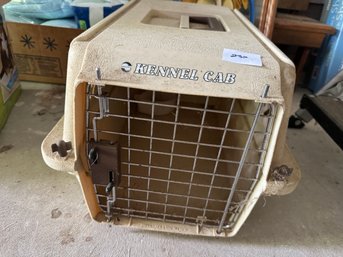 Small Dog Or Cat Kennel Cab