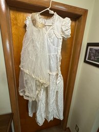 Vintage Wedding Dress & Vail - Size 11