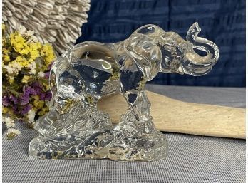 Wonders Of The Wild Elephant Leaded Crystal German Lead Glass Figurine