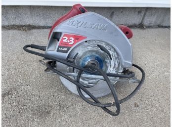 Skil Saw Circular Saw - 2.3 HP 12 Amp