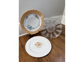 Serving Plate Lot Of Three