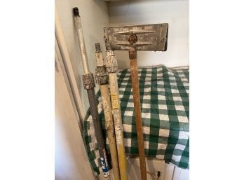 Lot Of Four Expanding Poles / Long Tools