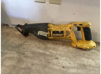 Dewalt DW938 Sawzall - NO Battery