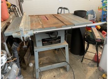 Delta 10' Contractors Table Saw