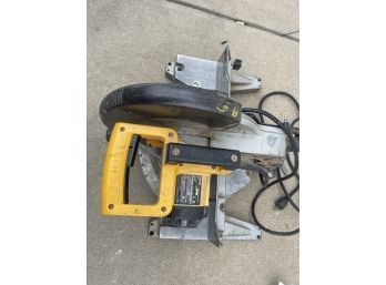 Dewalt 12 Comound Miter Saw