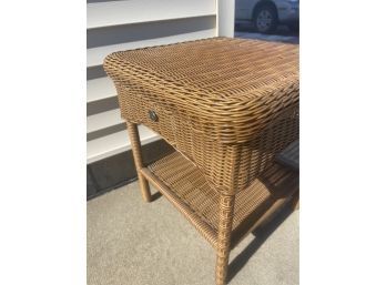 Wicker Indoor / Outdoor Side Table Patio Furniture