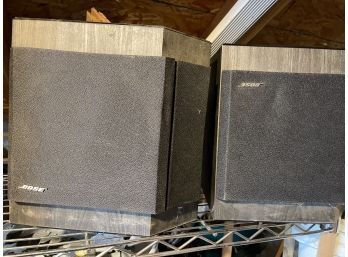 Lot Of Two Bose Speakers ( Direct Reflecting Speakers 2001)