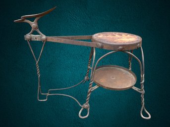 Twisted Iron Cobbler Shoeshine Bench