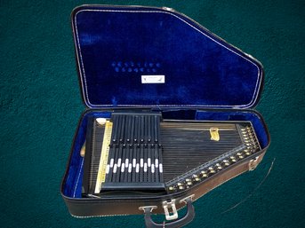 Vintage Auto Harp In Case