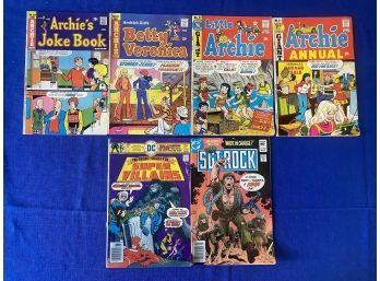 Lot Of 22 Comic Books