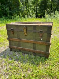 Steamer Trunk - 32lx20dx22h