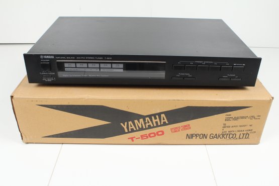 Yamaha T-500 Tuner With Original Box