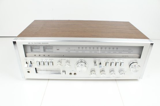 Vintage Lloyd's R745 Receiver With 8 Track Player