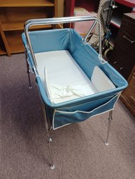 Vintage Adjustable Folding Baby Container