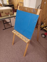 Child's Size Artist's Easel With Drink Holders