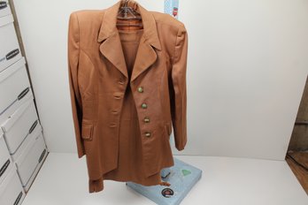 Vintage Women's Suit And Skirt That You Can Wear